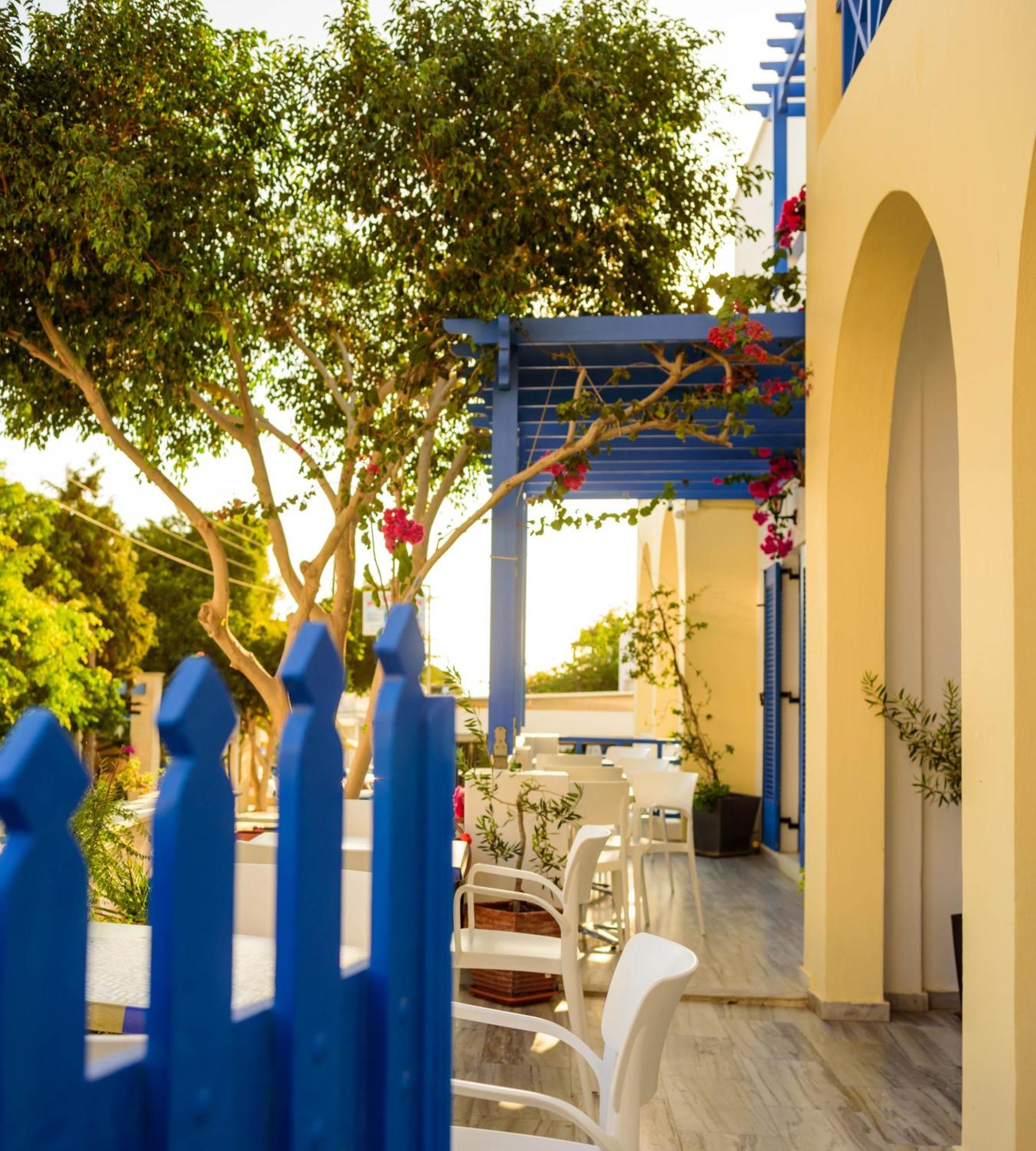 Karidis Hotel Kamári Eksteriør bilde