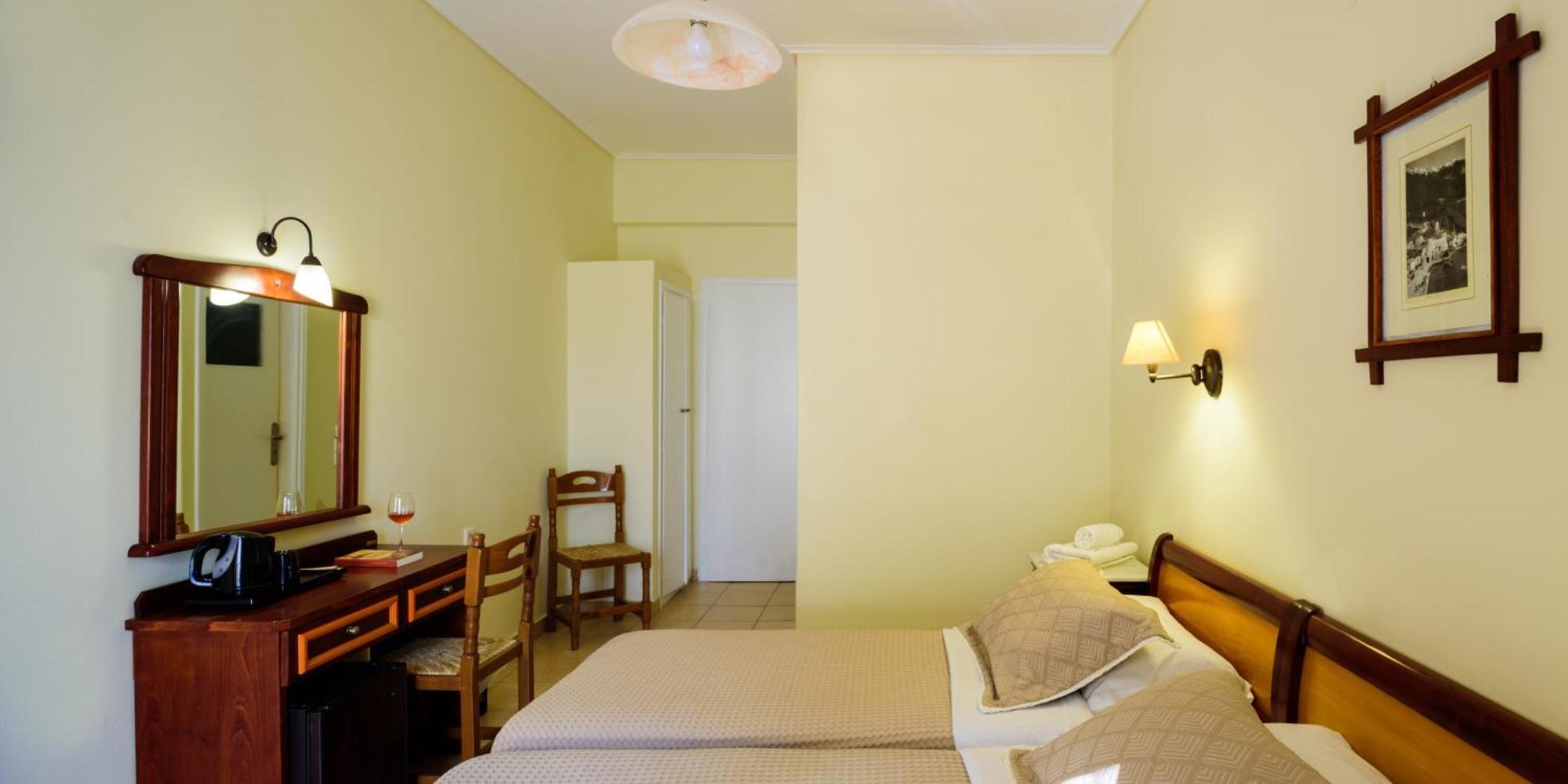Karidis Hotel Kamári Eksteriør bilde