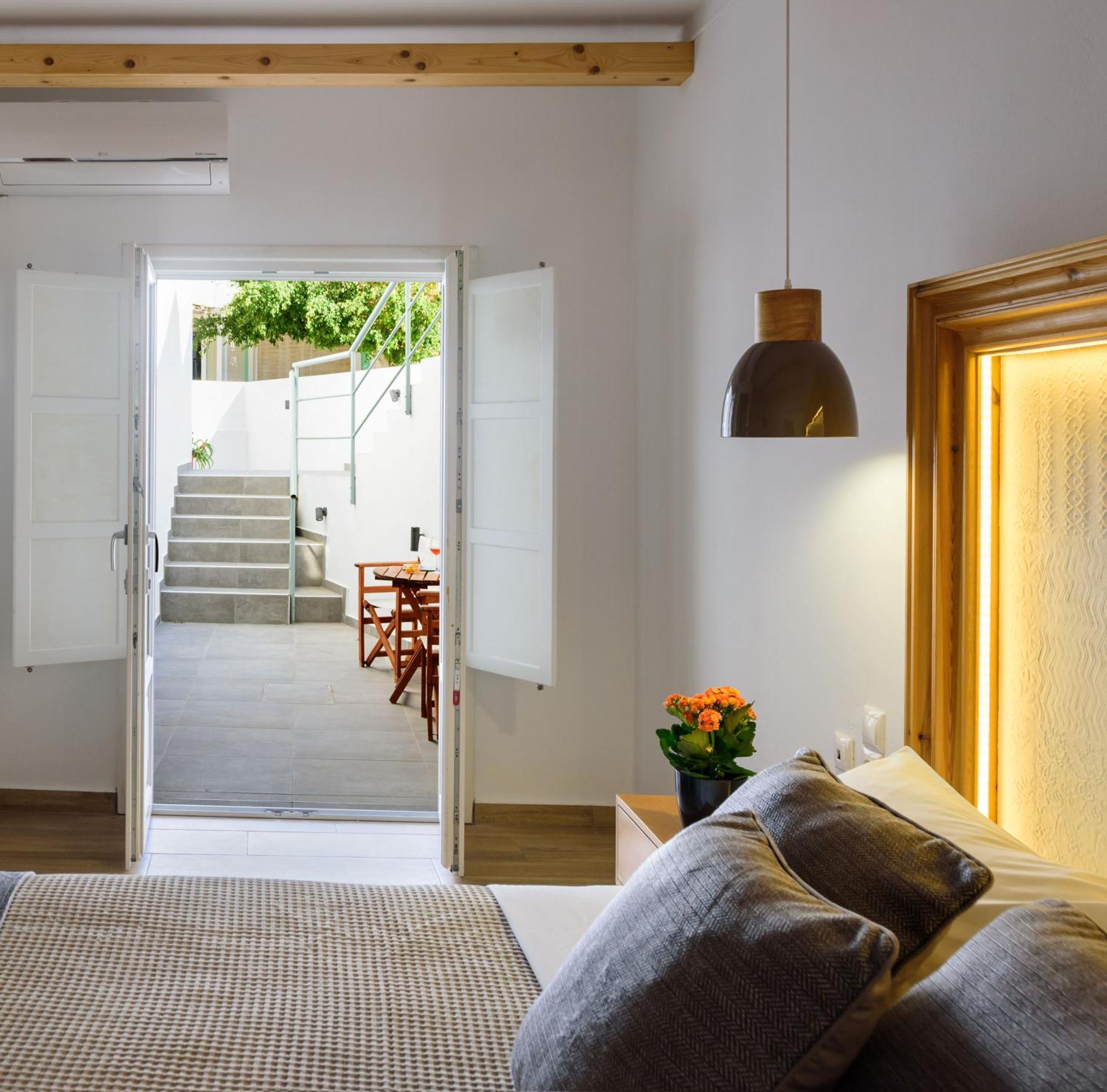 Karidis Hotel Kamári Eksteriør bilde
