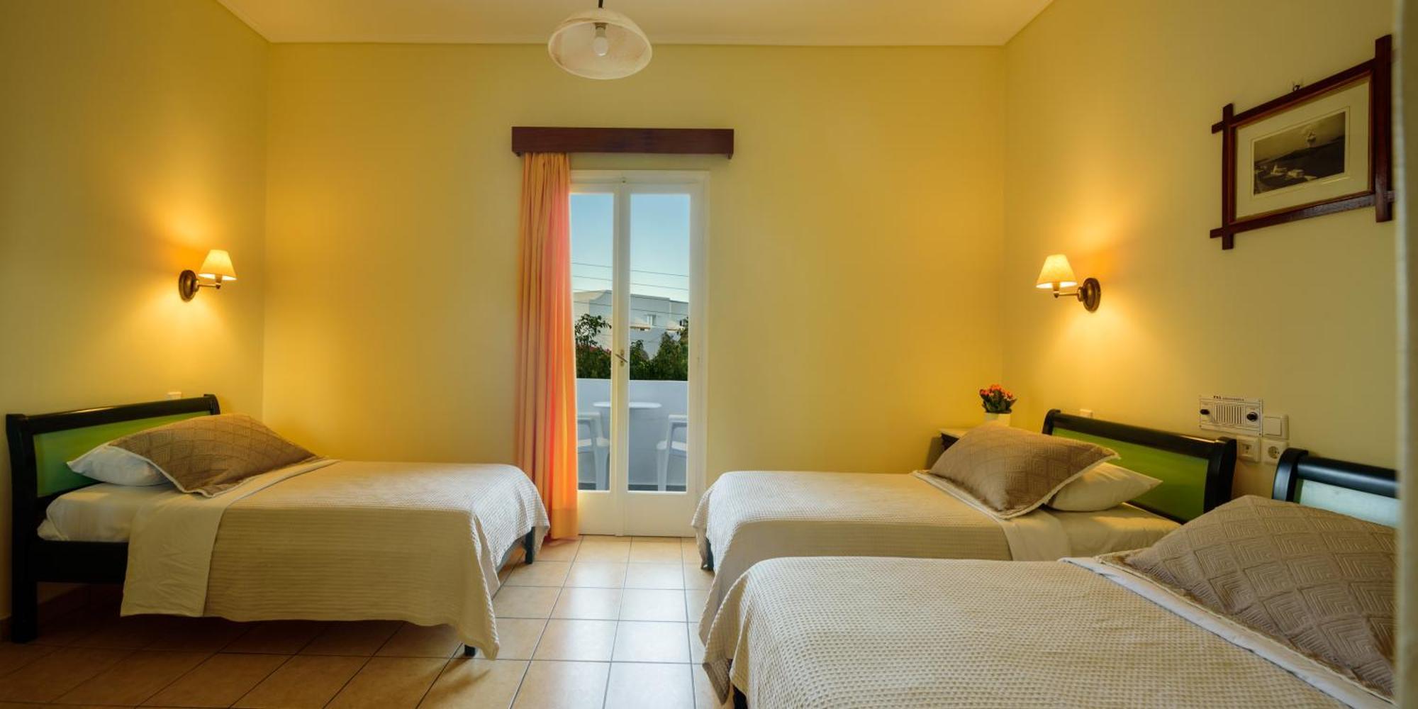 Karidis Hotel Kamári Eksteriør bilde