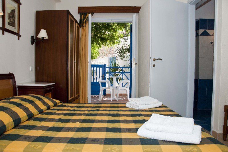 Karidis Hotel Kamári Eksteriør bilde
